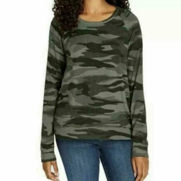 NWT Buffalo David Bitton Ladies Cozy Camo Top - Picture 1 of 6